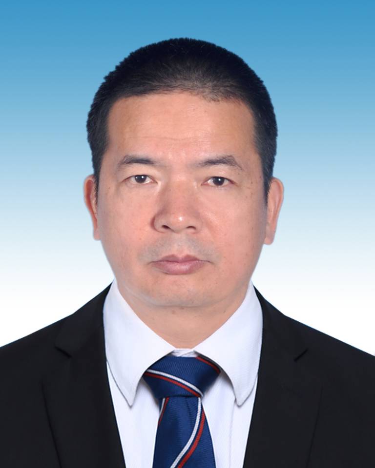 范忠华 体育平台党组成员、副局长